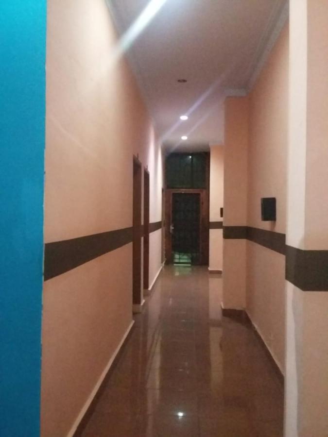 Reddoorz Near Yuki Simpang Raya Mall Medan 2 Exteriör bild